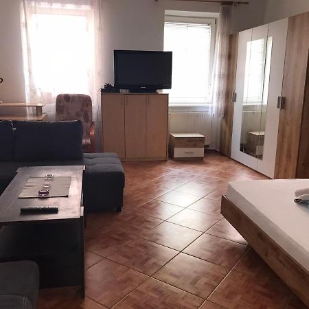 Apartamento Dvacítka Ceske Budejovice Exterior foto